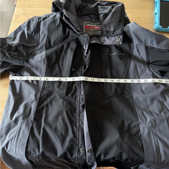 Eddie Bauer Rain Jacket - Picture 4 of 5